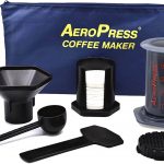 kit Cafetera AeroPress Aerobie con filtros de papel y estuche de nylon